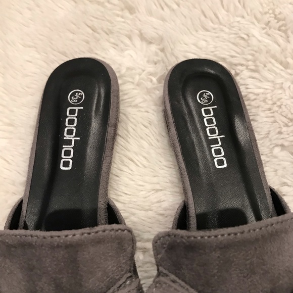 Boohoo Suede Gray Ribbon Mule Flats 🖤 - Picture 4 of 6